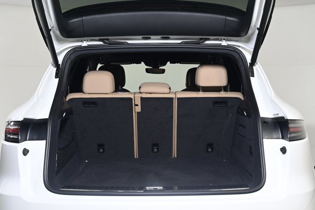 2023 Porsche Cayenne S Platinum Edition - 22956771 - 24