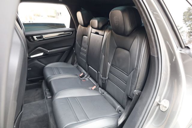 2023 Porsche Cayenne Turbo - 22970718 - 18