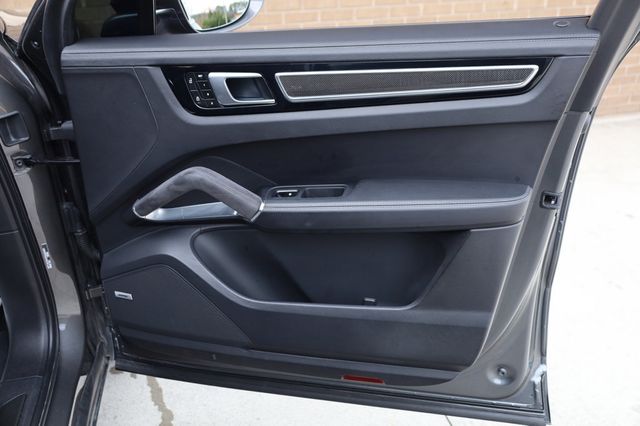 2023 Porsche Cayenne Turbo - 22970718 - 22