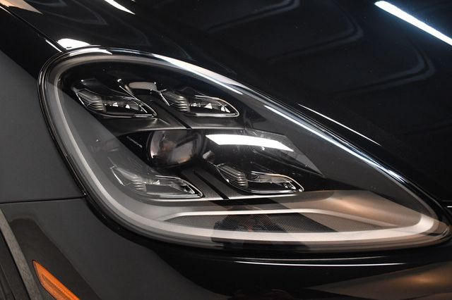 2023 Porsche Cayenne Turbo - 23101444 - 9