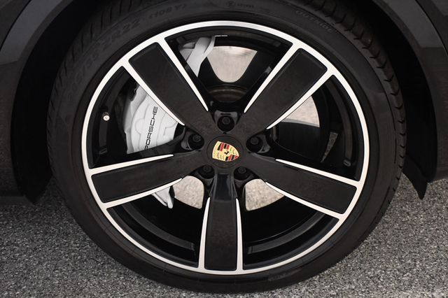 2023 Porsche Cayenne Turbo - 23101444 - 21