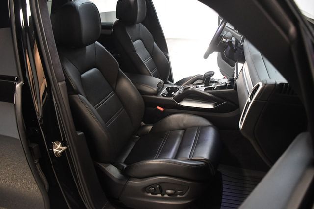 2023 Porsche Cayenne Turbo - 23101444 - 31