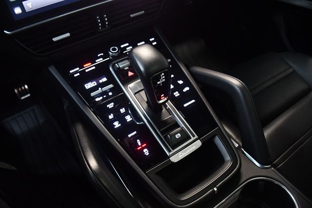 2023 Porsche Cayenne Turbo - 23101444 - 47