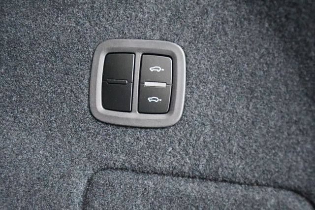 2023 Porsche Cayenne Turbo - 23101444 - 54