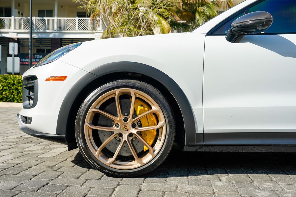 2023 Porsche Cayenne Turbo GT Coupe - 22991814 - 11