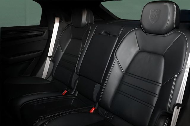 2023 Porsche Cayenne Turbo GT Coupe - 22980297 - 13