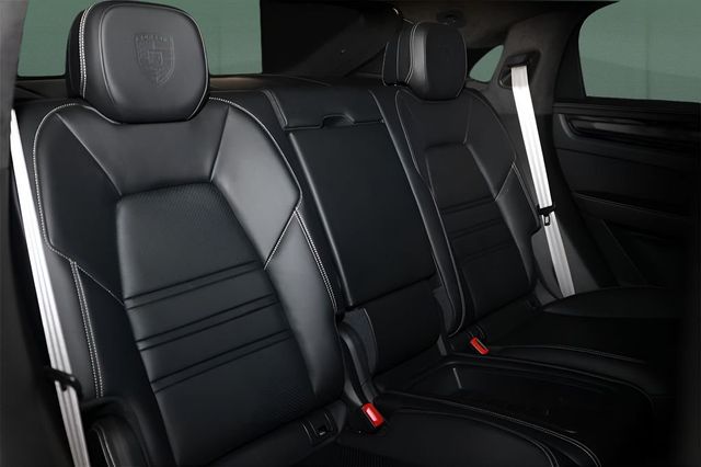 2023 Porsche Cayenne Turbo GT Coupe - 22980297 - 14