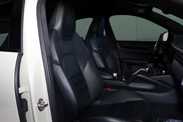 2023 Porsche Cayenne Turbo GT Coupe - 22980297 - 17
