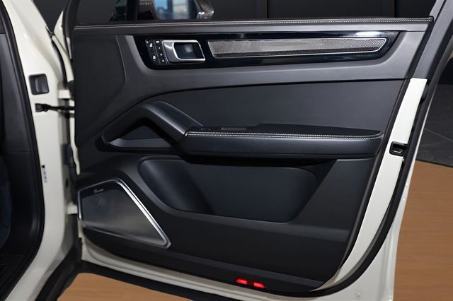 2023 Porsche Cayenne Turbo GT Coupe - 22980297 - 21