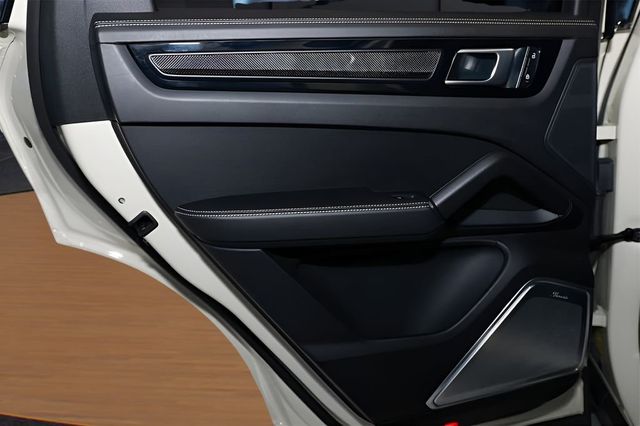 2023 Porsche Cayenne Turbo GT Coupe - 22980297 - 28