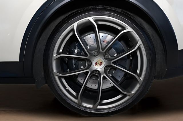 2023 Porsche Cayenne Turbo GT Coupe - 22980297 - 39