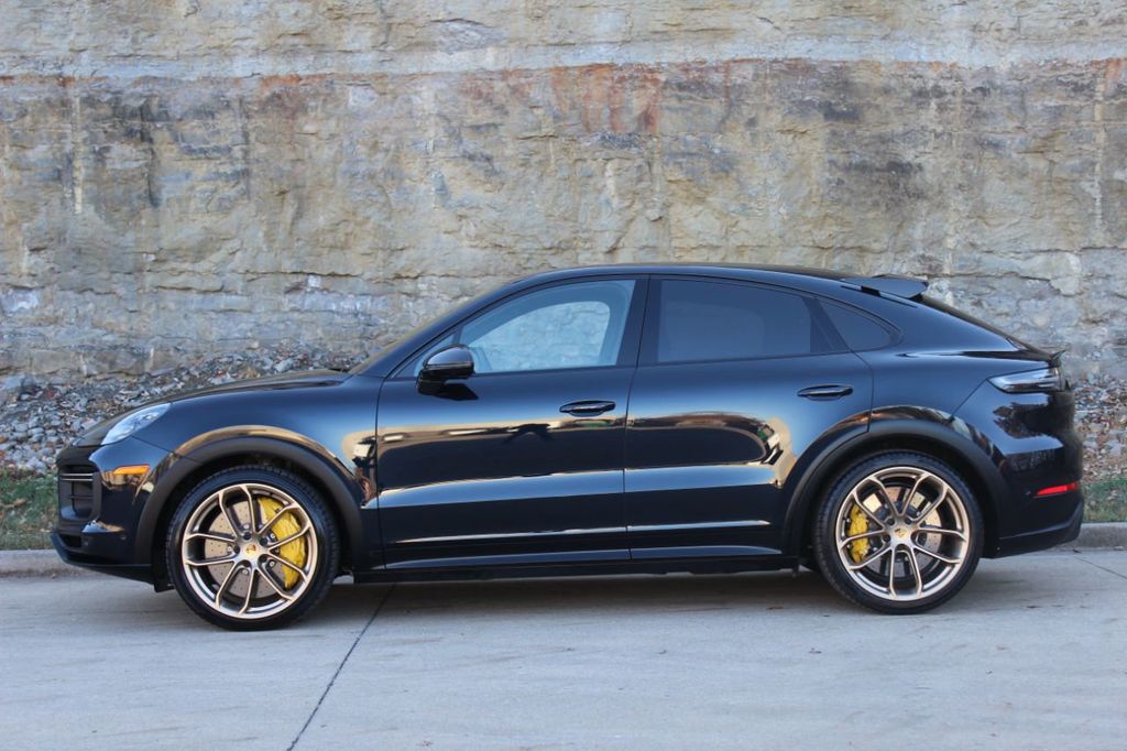 2023 Porsche Cayenne Turbo GT Coupe - 22180229 - 3