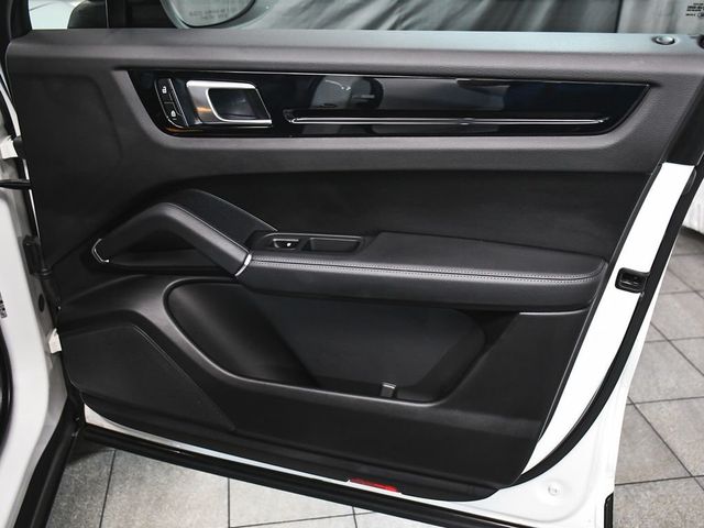 2023 Porsche Cayenne Coupe Base - 23072470 - 14