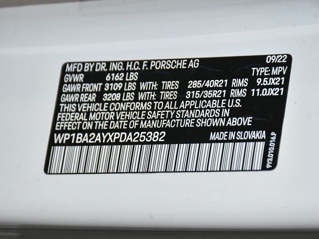 2023 Porsche Cayenne Coupe Base - 23072470 - 16