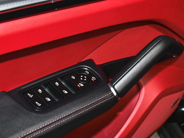 2023 Porsche Cayenne Coupe Platinum Edition - 23041614 - 9