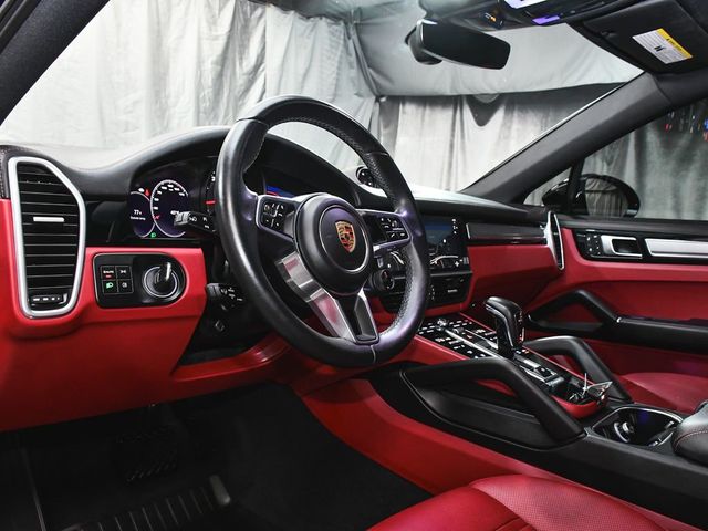 2023 Porsche Cayenne Coupe Platinum Edition - 23041614 - 22
