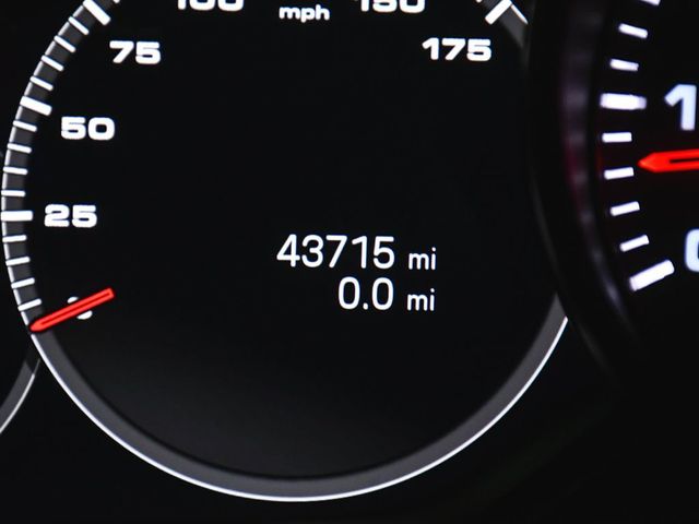 2023 Porsche Cayenne Coupe Platinum Edition - 23041614 - 23