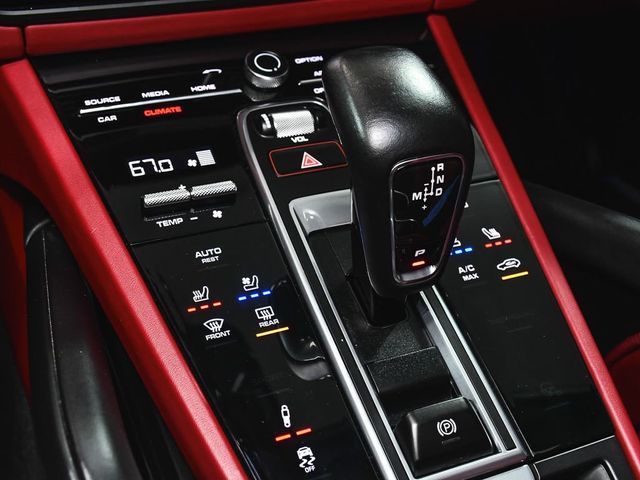 2023 Porsche Cayenne Coupe Platinum Edition - 23041614 - 29