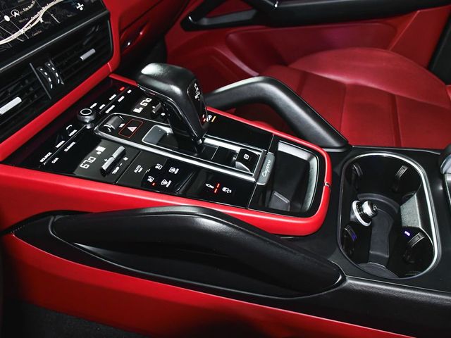 2023 Porsche Cayenne Coupe Platinum Edition - 23041614 - 41