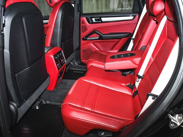 2023 Porsche Cayenne Coupe Platinum Edition - 23041614 - 49
