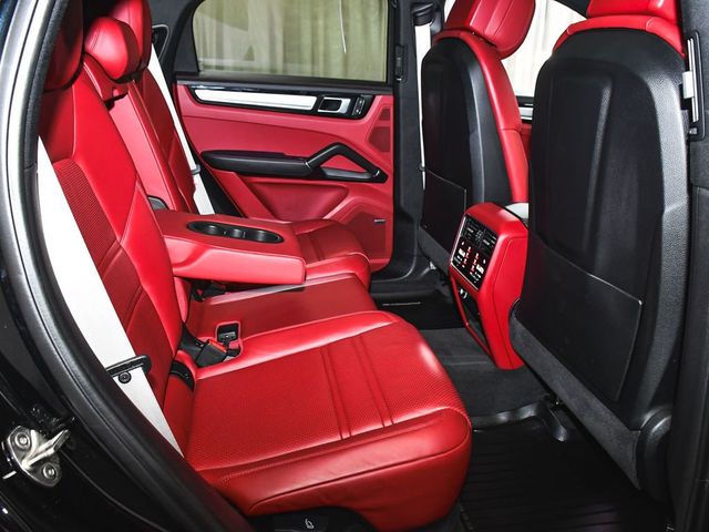 2023 Porsche Cayenne Coupe Platinum Edition - 23041614 - 52