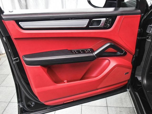 2023 Porsche Cayenne Coupe Platinum Edition - 23041614 - 8