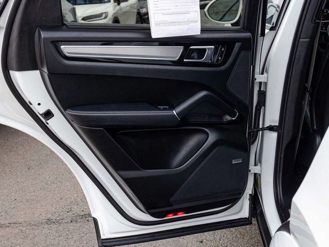 2023 Porsche Cayenne Coupe Platinum Edition - 23078021 - 13