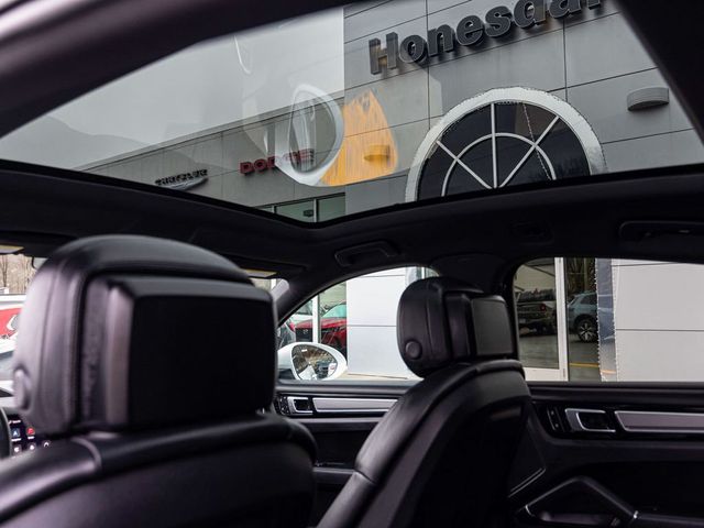 2023 Porsche Cayenne Coupe Platinum Edition - 23078021 - 37