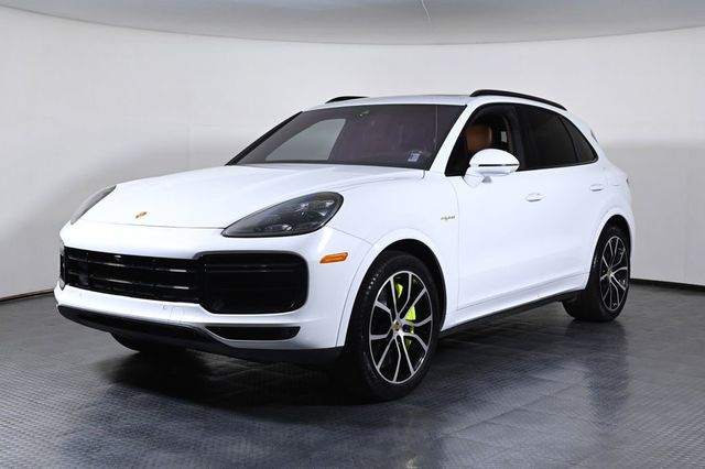 2023 Porsche Cayenne E-Hybrid Turbo S - 23022155 - 0
