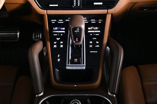 2023 Porsche Cayenne E-Hybrid Turbo S - 23022155 - 15