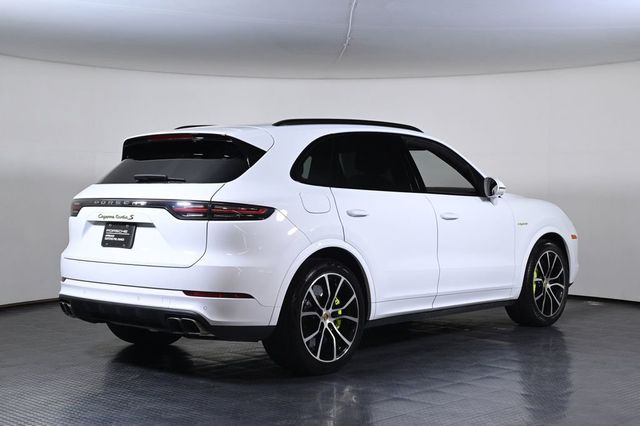 2023 Porsche Cayenne E-Hybrid Turbo S - 23022155 - 6
