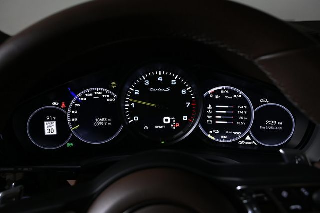 2023 Porsche Cayenne E-Hybrid Coupe Turbo S - 22922694 - 12