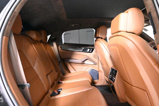 2023 Porsche Cayenne E-Hybrid Coupe Turbo S - 22922694 - 18