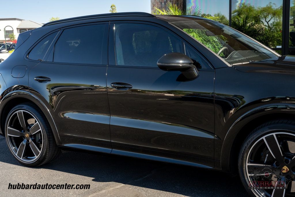 2023 Porsche Cayenne Turbo  - 23042558 - 12