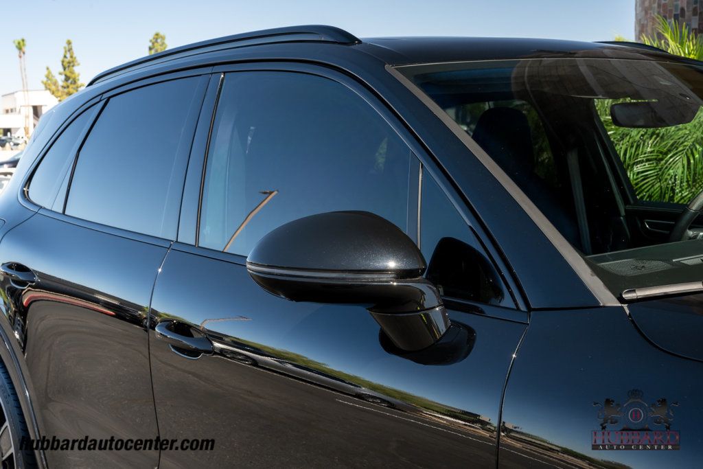 2023 Porsche Cayenne Turbo  - 23042558 - 13