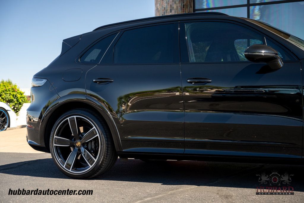 2023 Porsche Cayenne Turbo  - 23042558 - 14
