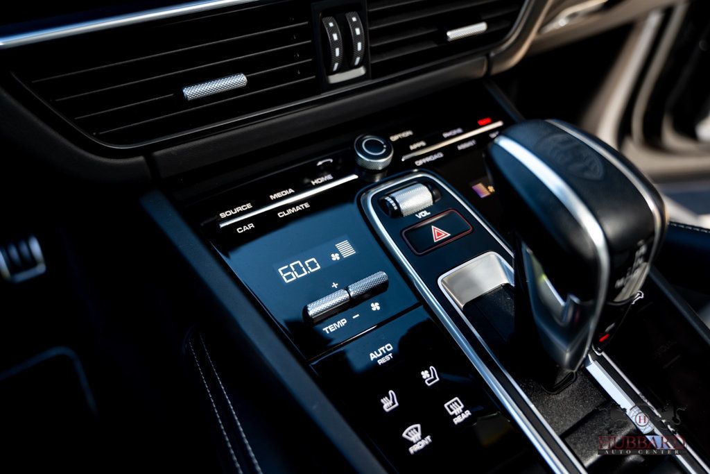 2023 Porsche Cayenne Turbo  - 23042558 - 22
