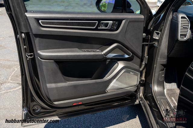 2023 Porsche Cayenne Turbo  - 23042558 - 25