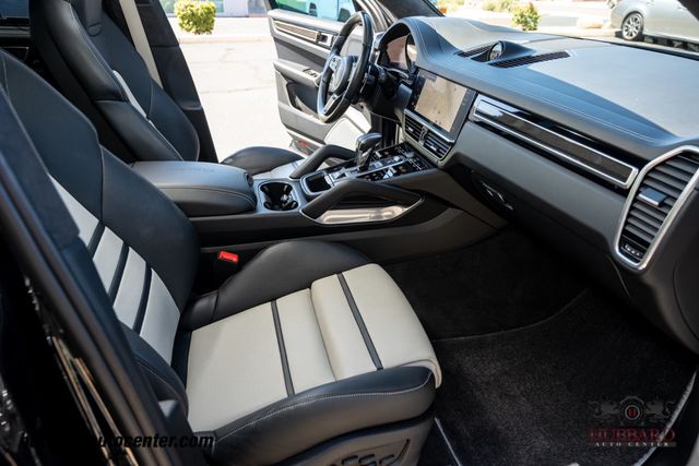 2023 Porsche Cayenne Turbo  - 23042558 - 26