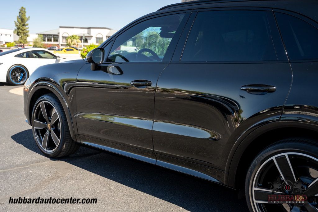 2023 Porsche Cayenne Turbo  - 23042558 - 33