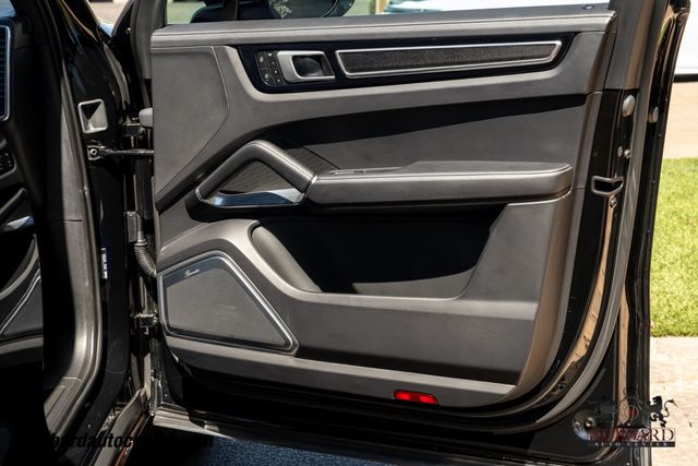 2023 Porsche Cayenne Turbo  - 23042558 - 60