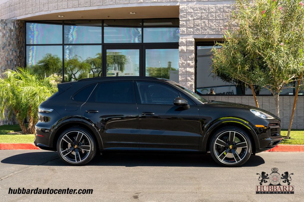 2023 Porsche Cayenne Turbo  - 23042558 - 8