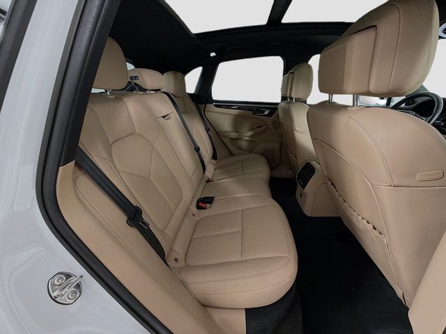 2023 Porsche Macan   - 23038916 - 27