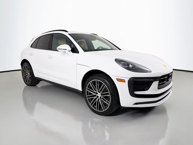 2023 Porsche Macan   - 23038916 - 6