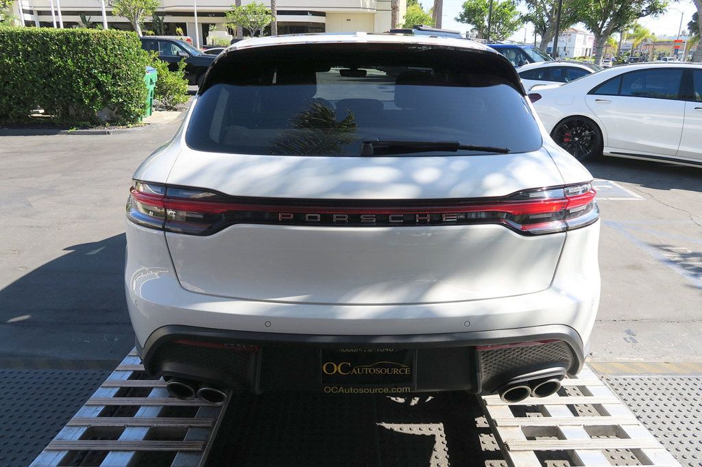2023 Porsche Macan T photo 8