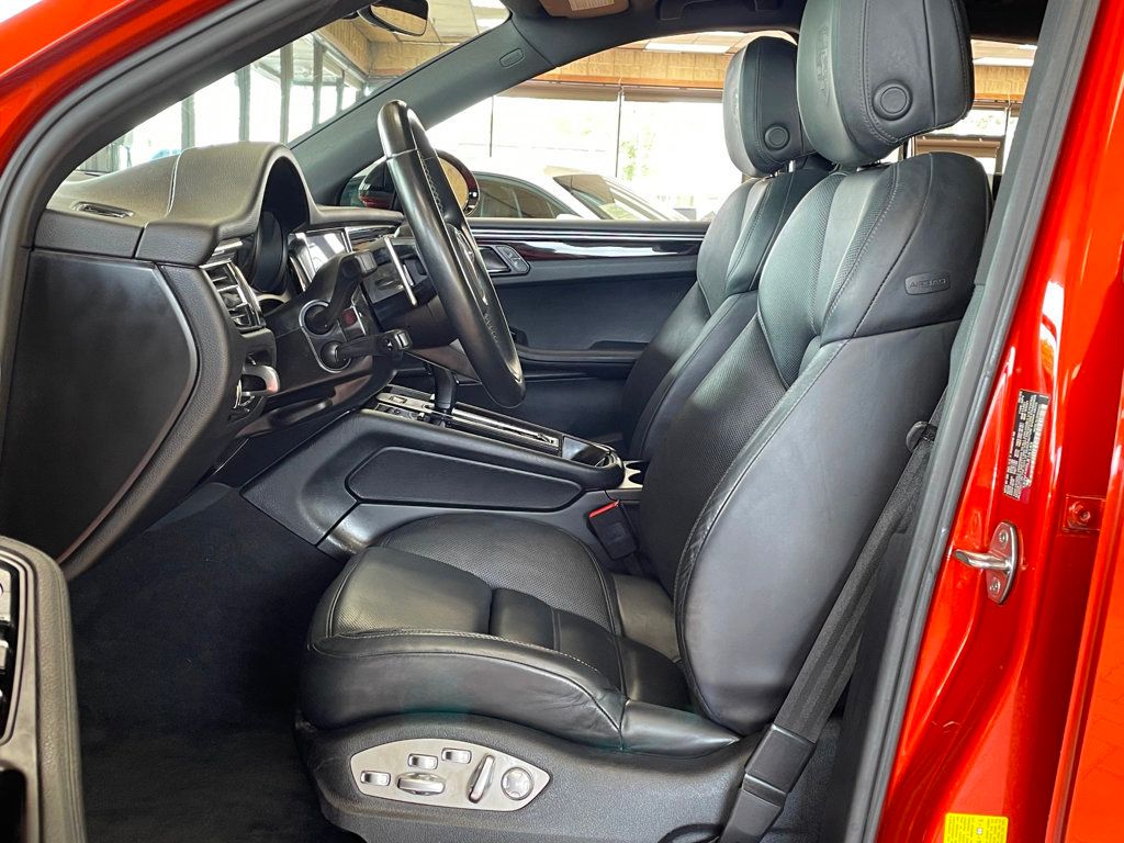 2023 Porsche Macan Base - 23034221 - 10