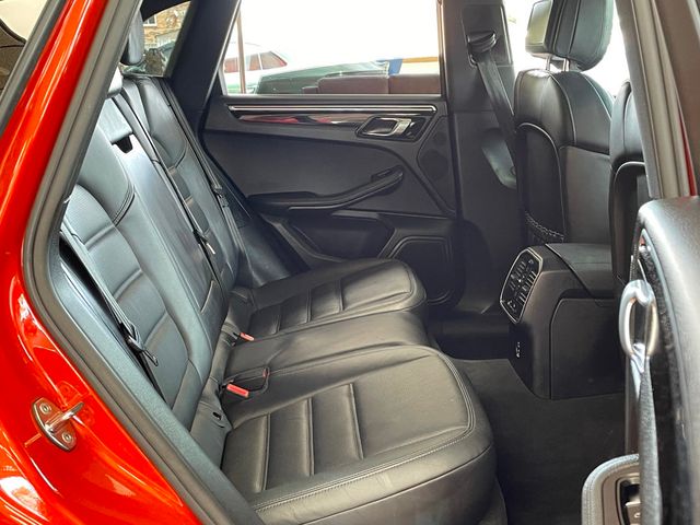 2023 Porsche Macan Base - 23034221 - 22