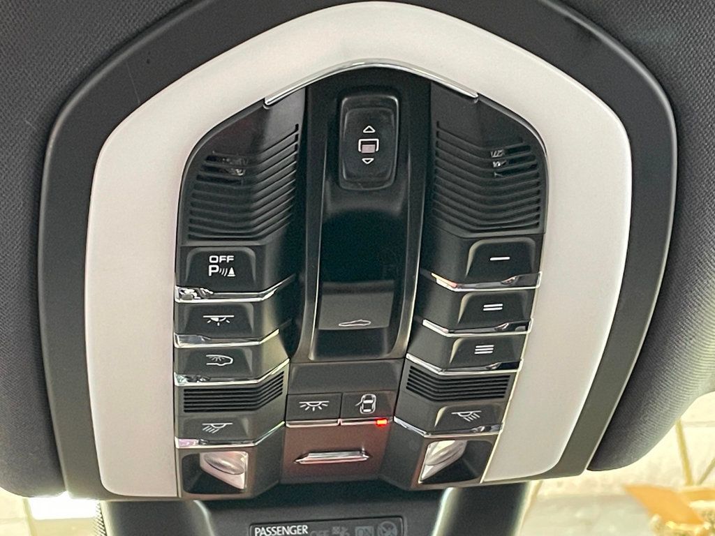 2023 Porsche Macan Base - 23034221 - 39