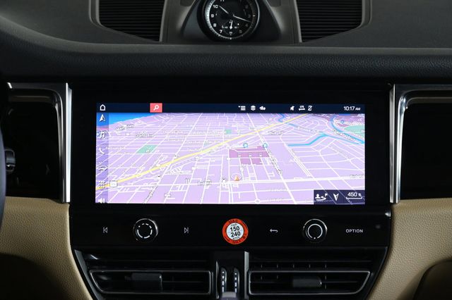 2023 Porsche Macan Base - 22953535 - 14