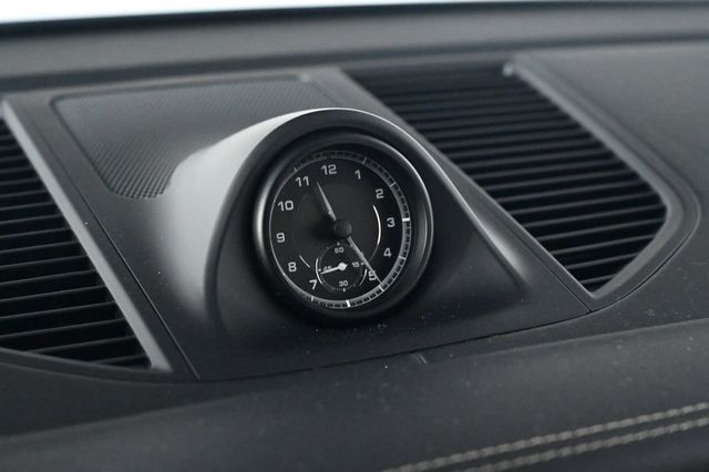 2023 Porsche Macan Base - 23011470 - 22